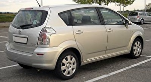 Подбор шин на Toyota Corolla Verso 2009