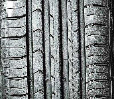 Continental ContiPremiumContact 5 165/70 R14 81T 