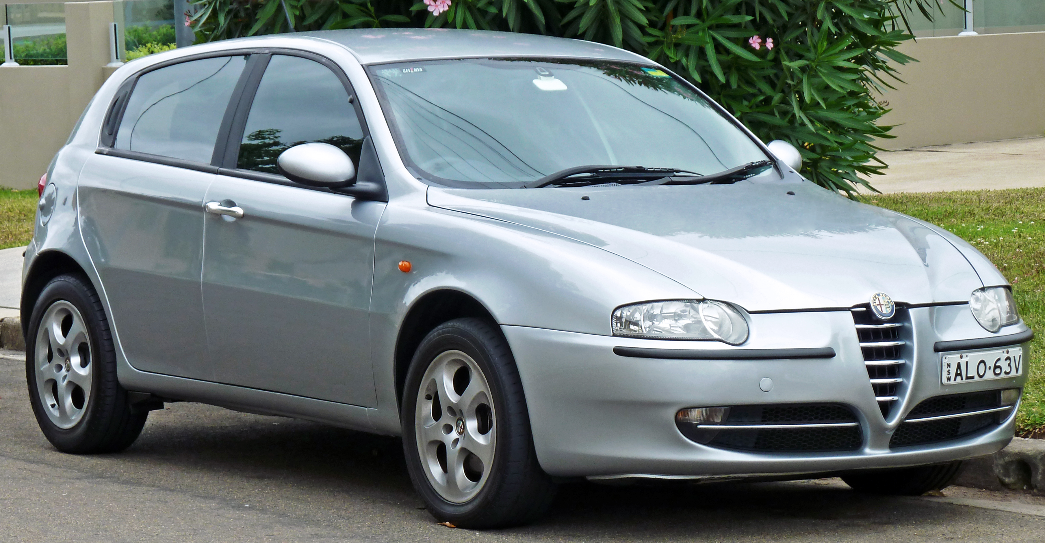 Размер колёс на Alfa Romeo 147 2002 Подбор шин на Alfa Romeo 147 2002