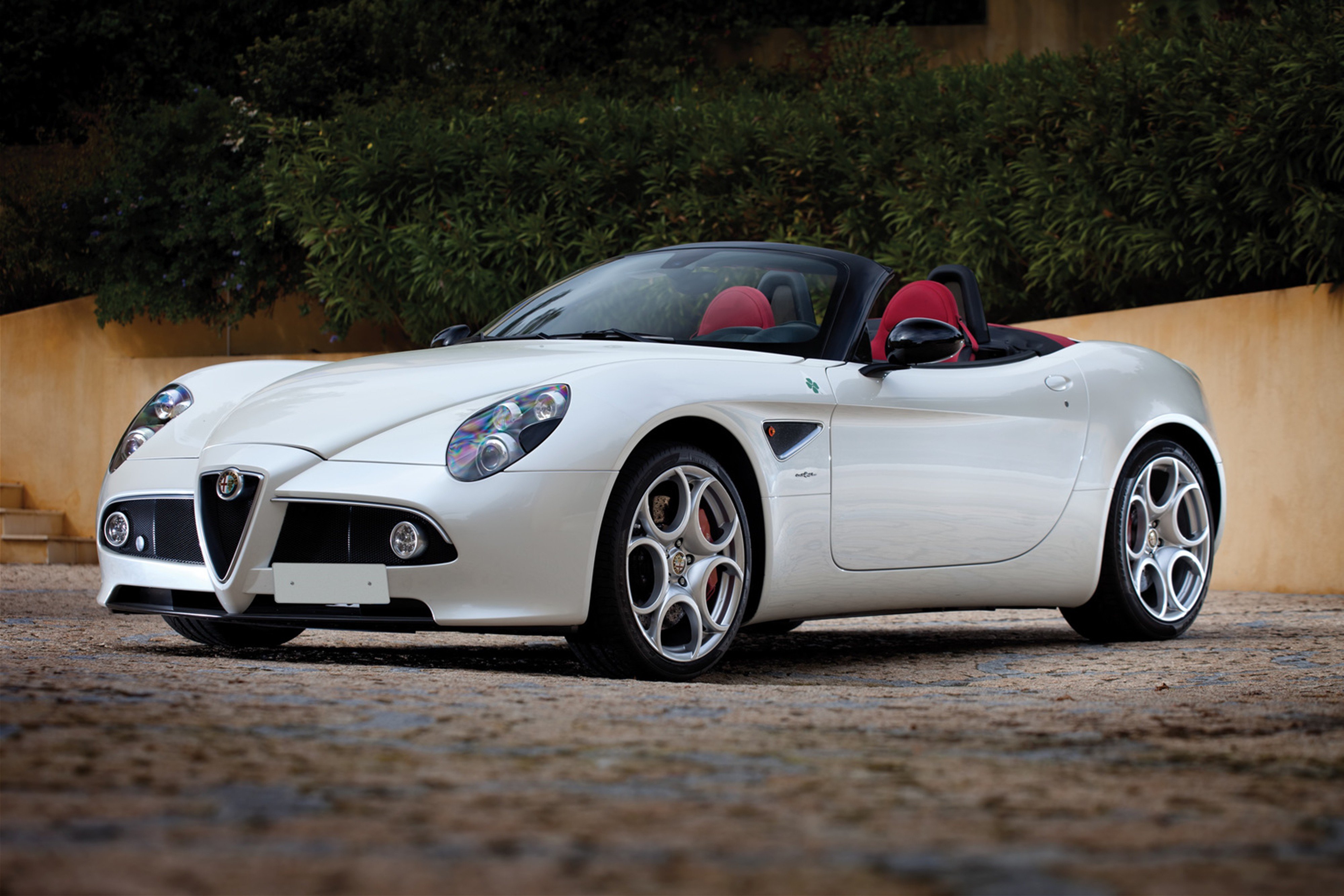 Alfa Romeo 8c Auction