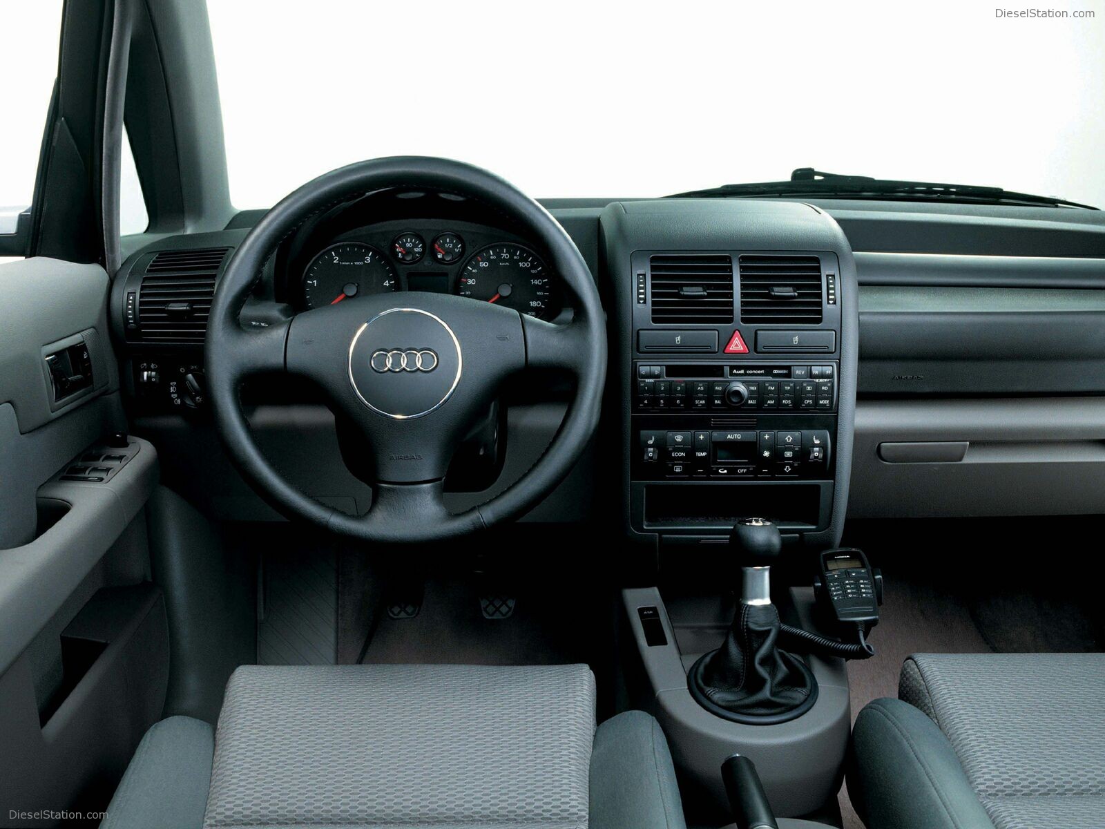 Шины и диски для Audi A2 2000, размер колёс на Ауди А2 2000