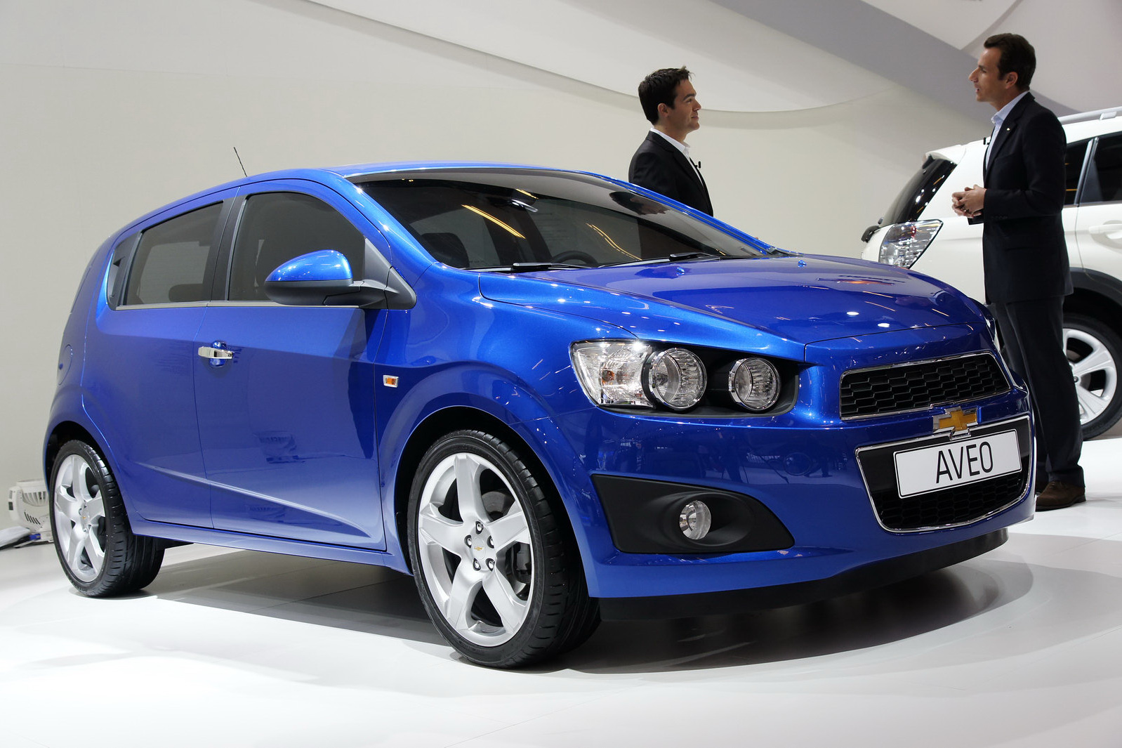 Шины и диски для Chevrolet Aveo 2016, размер колёс на Шевроле Авео 2016