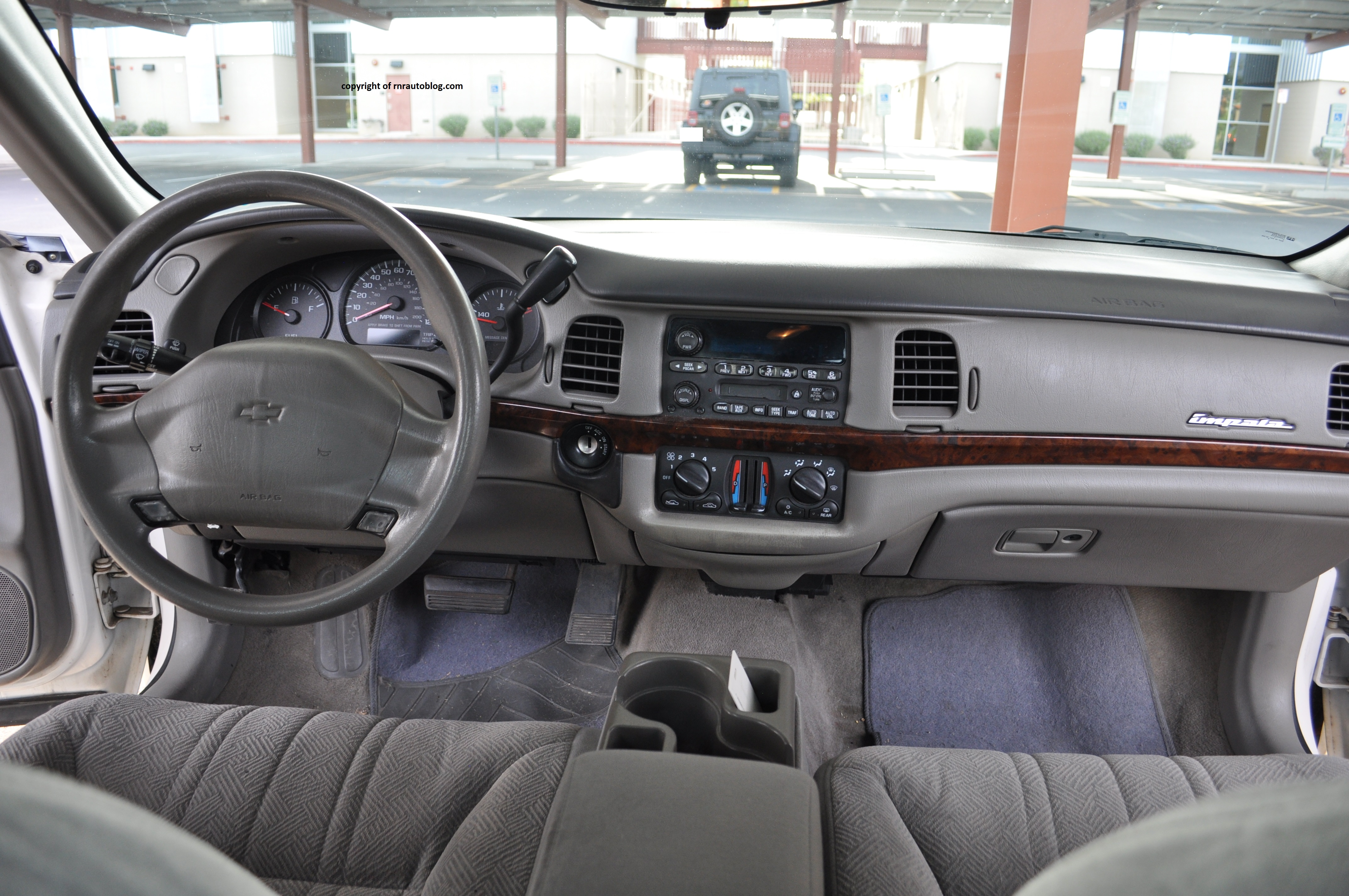 Chevy impala 2003 interior