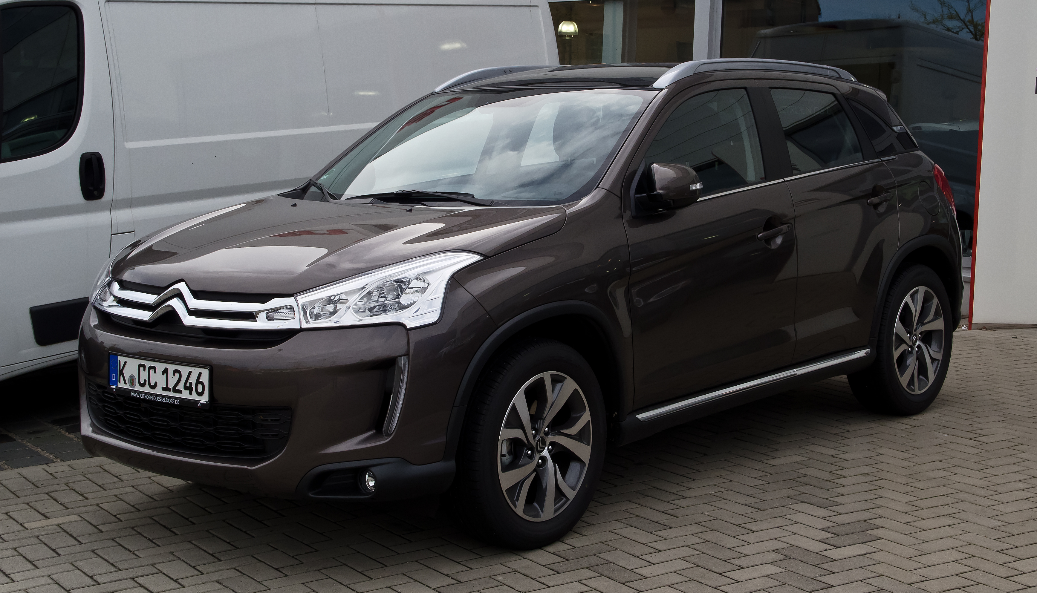 Шины и диски для Citroen C4 Aircross 2012, размер колёс на Ситроен С4  Аирсросс 2012