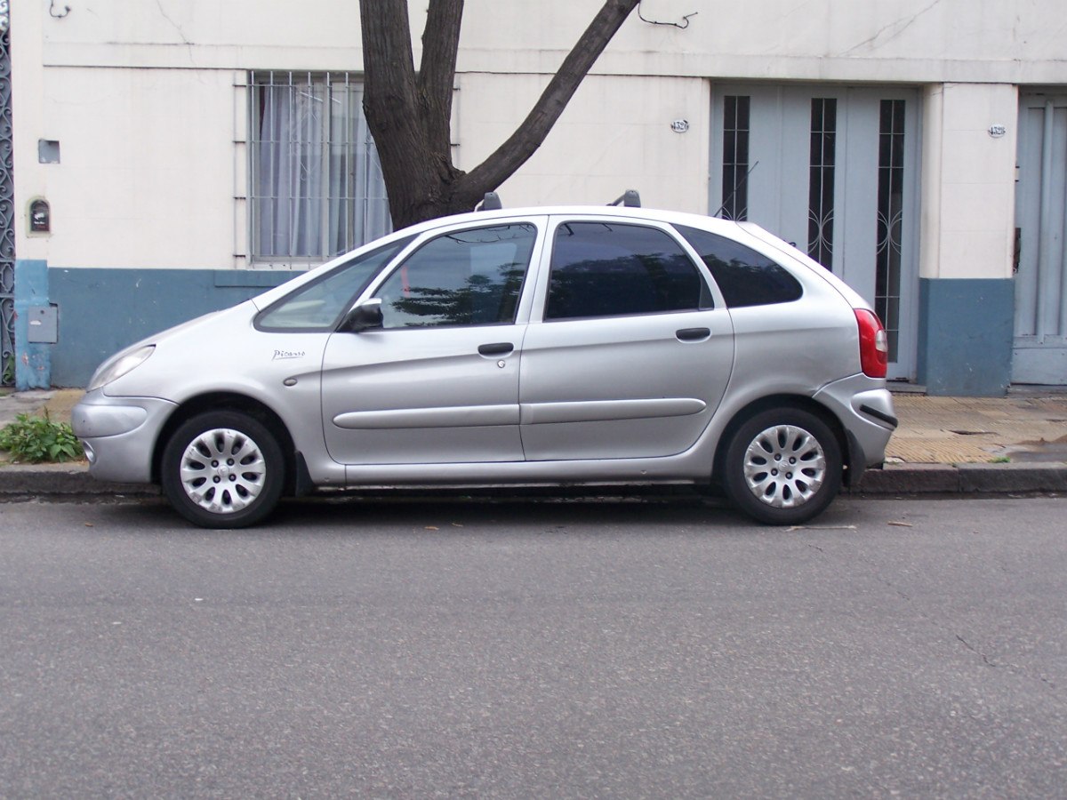 Шины и диски для Citroen Xsara Picasso 2001, размер колёс на Ситроен Ксара  Пикассо 2001