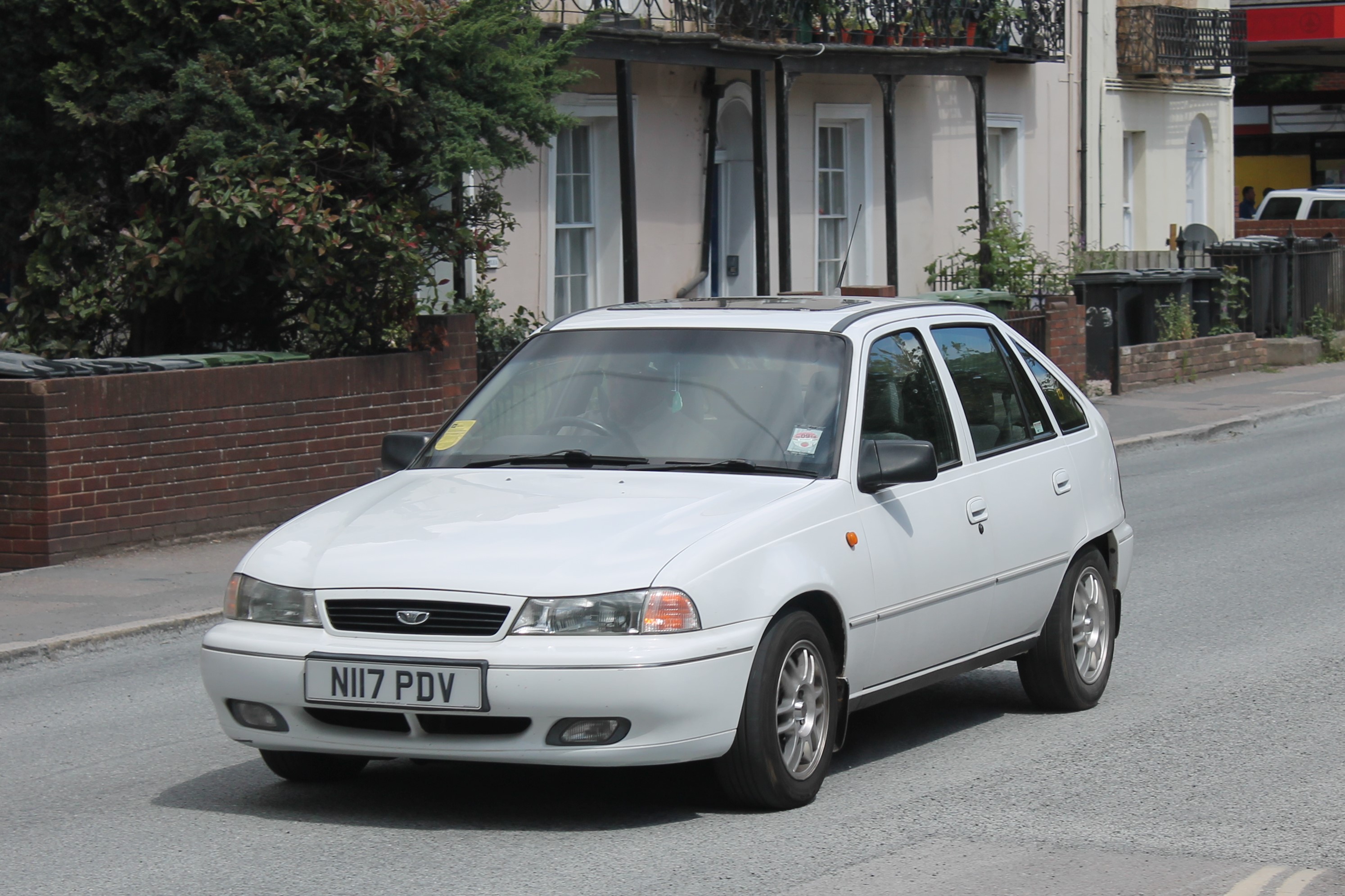 Шины и диски для Daewoo Nexia 1995, размер колёс на Даевоо Нексиа 1995