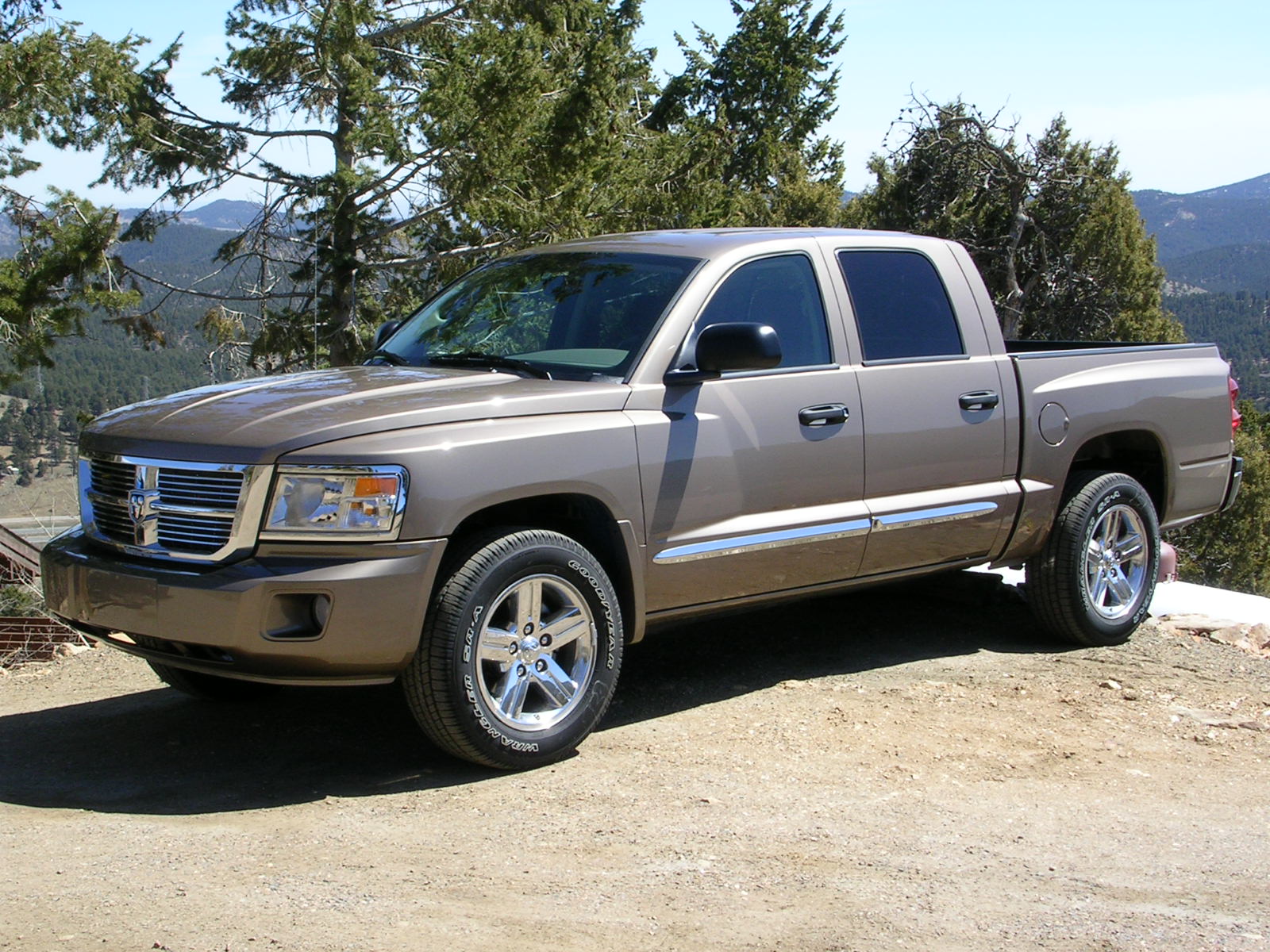 Размер колёс на Dodge Dakota 2010 Подбор шин на Dodge Dakota 2010