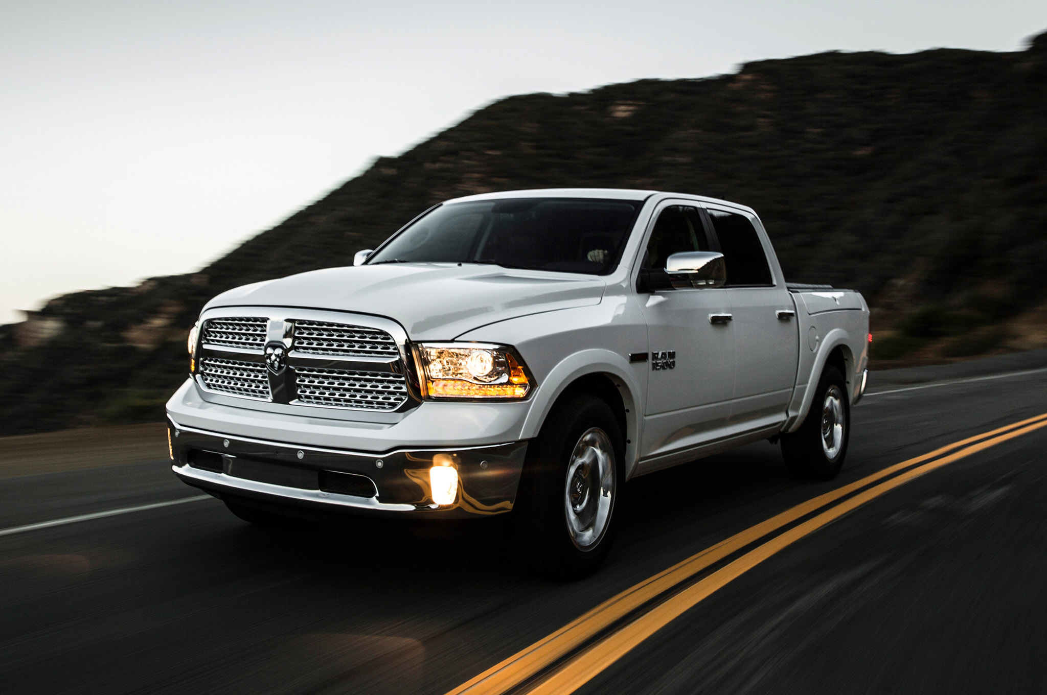 Шины и диски для Dodge Ram 1500 2014, размер колёс на Додге Рам 1500 2014