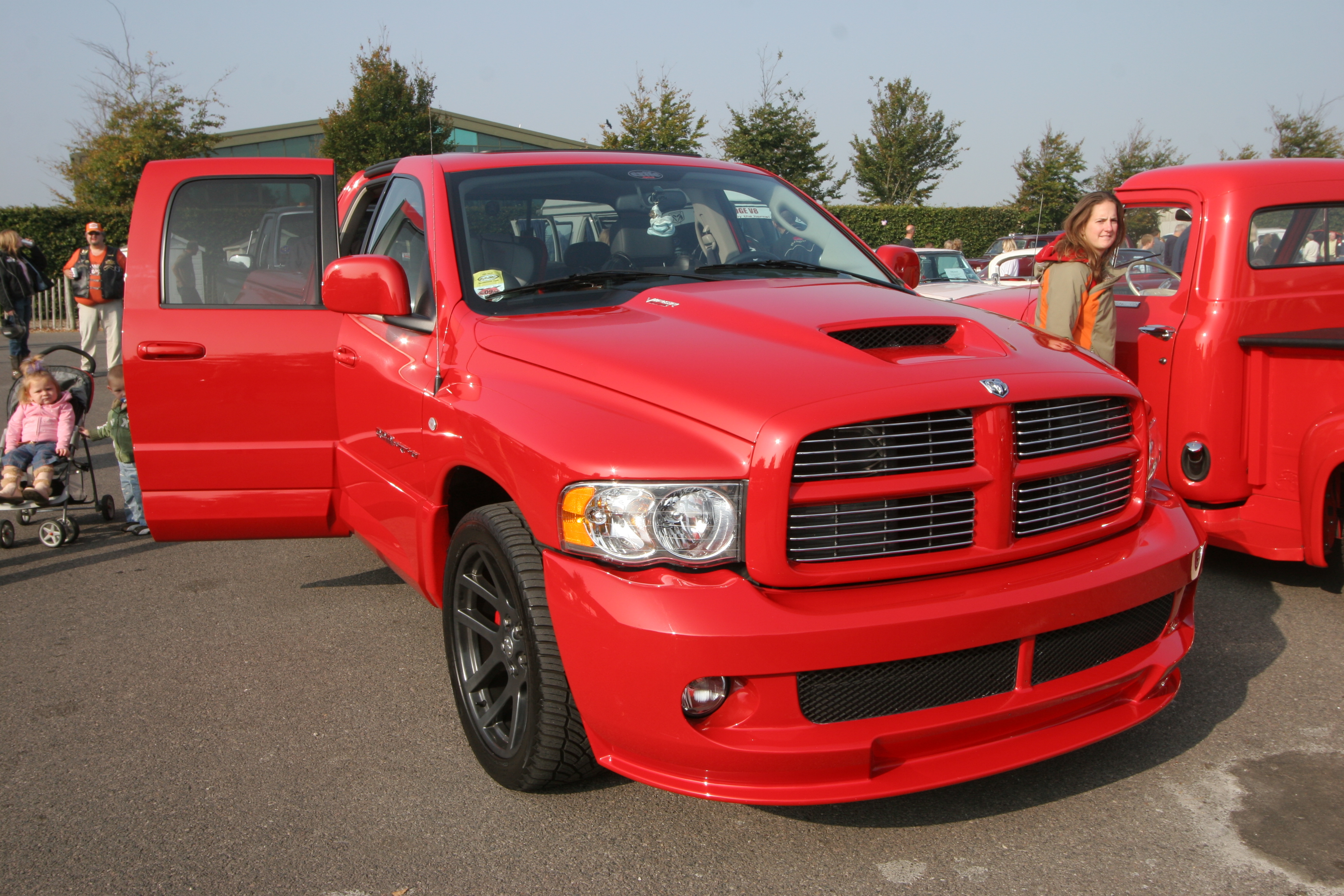 Dodge Ram srt 10 Wheels