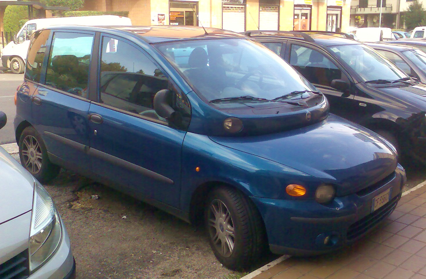 Шины и диски для Fiat Multipla 2000, размер колёс на Фиат Мултипла 2000