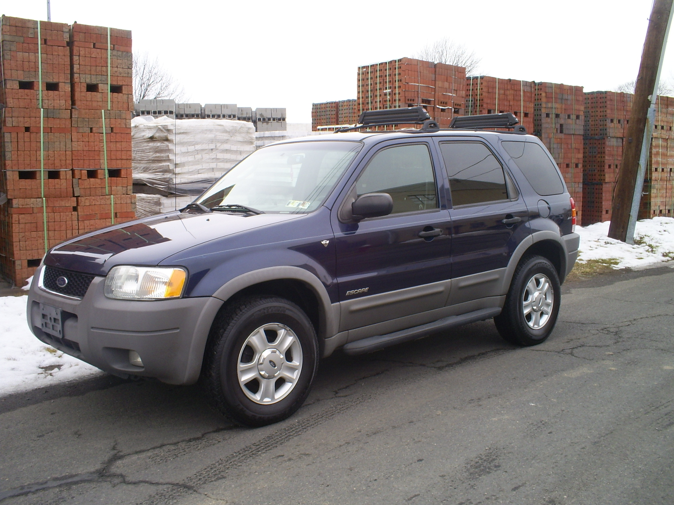 Шины и диски для Ford Escape 2002, размер колёс на Форд Эскейп 2002