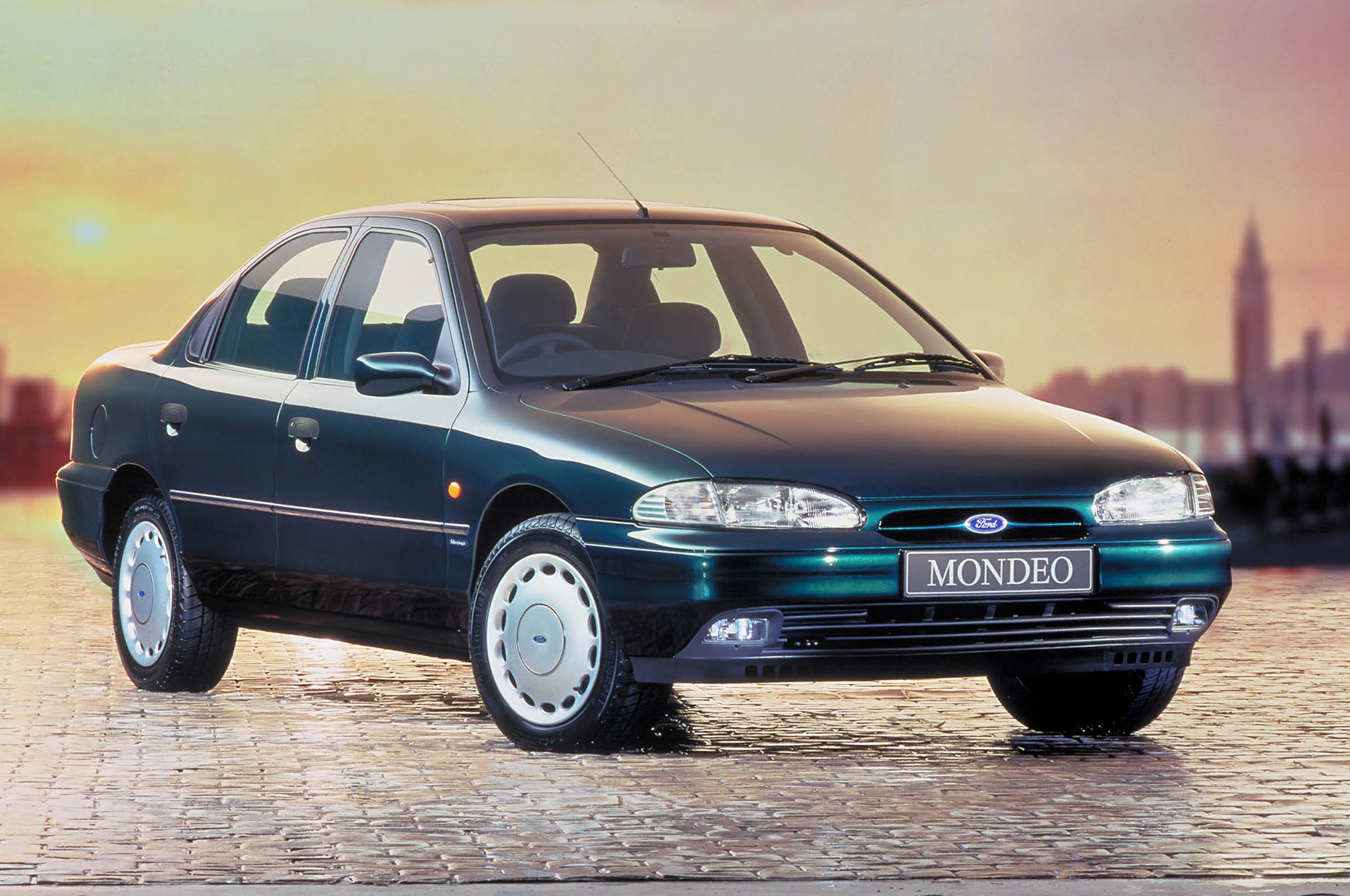 Шины и диски для Ford Mondeo 1995, размер колёс на Форд Мондео 1995