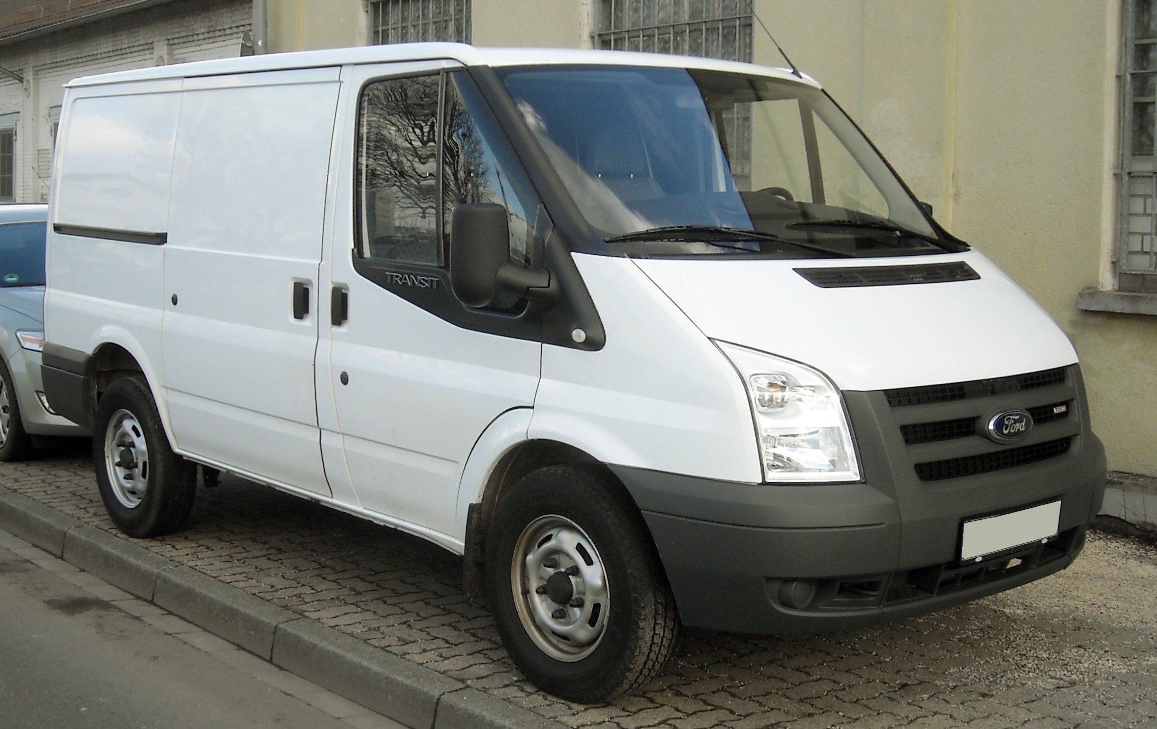 Шины и диски для Ford Transit 2008, размер колёс на Форд Транзит 2008