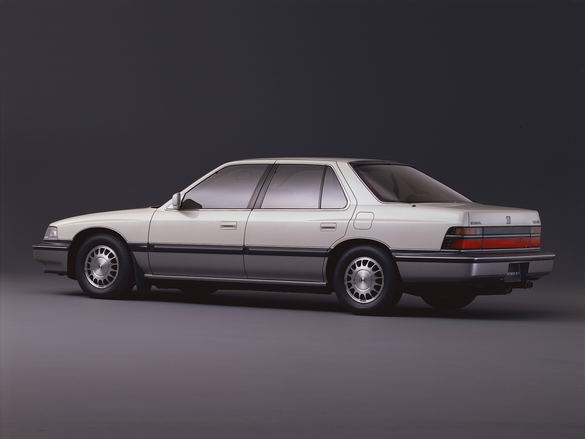 Размер колёс на Honda Legend 1985 Подбор шин на Honda Legend 1985