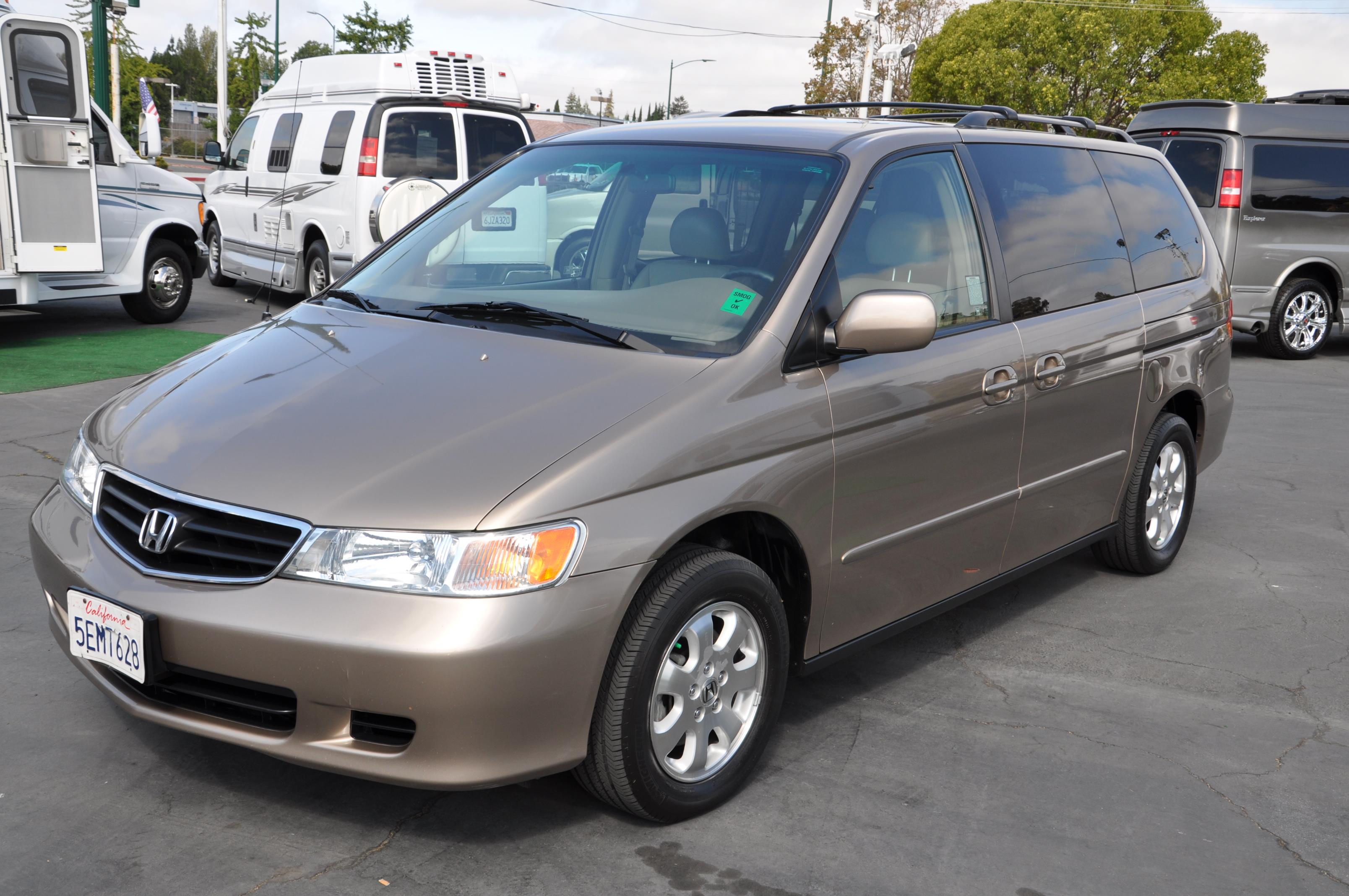 Шины и диски для Honda Odyssey 2004, размер колёс на Хонда Одиссей 2004