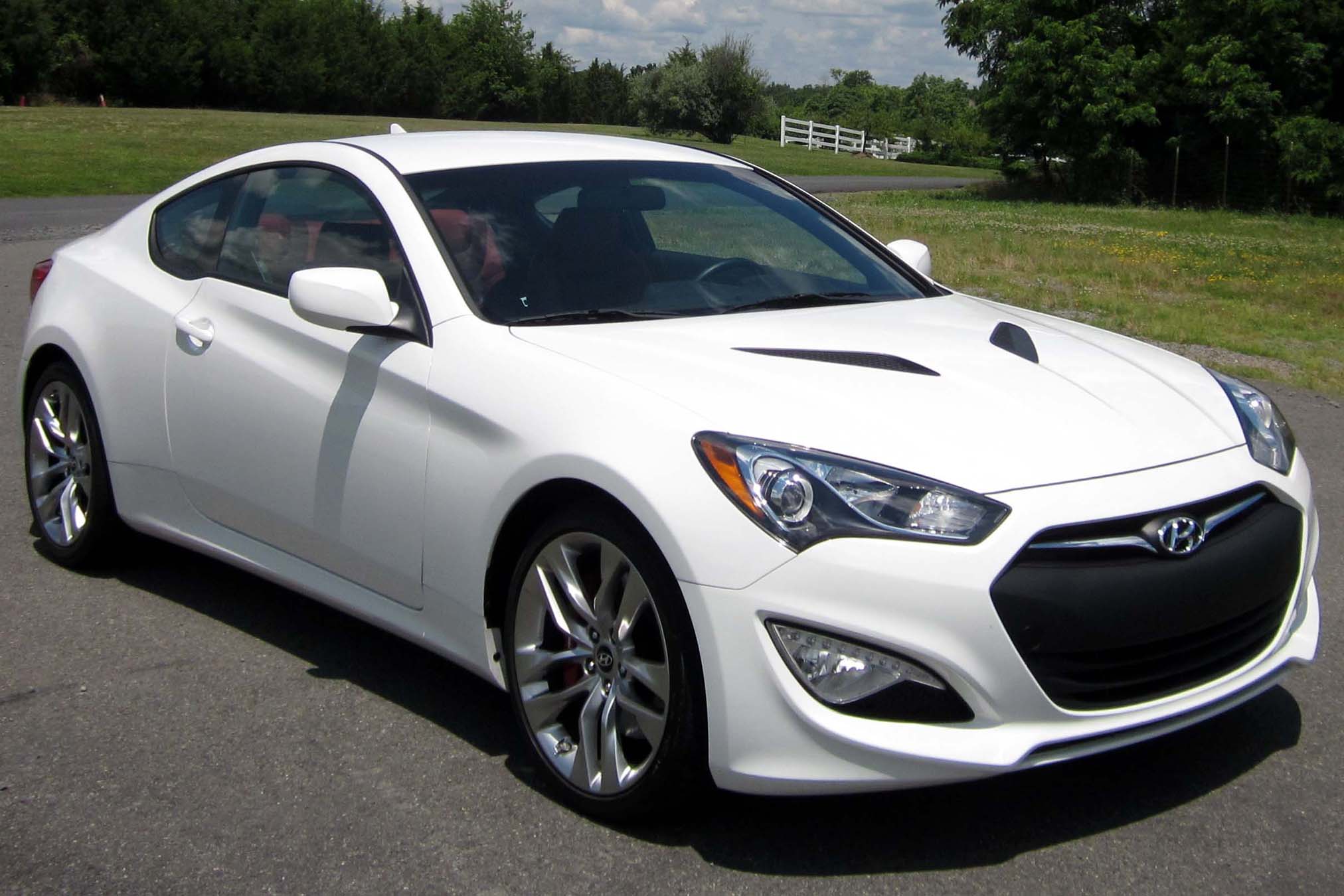 Шины и диски для Hyundai Genesis Coupe 2013, размер колёс на Хуундаи  Генезиз Купе 2013