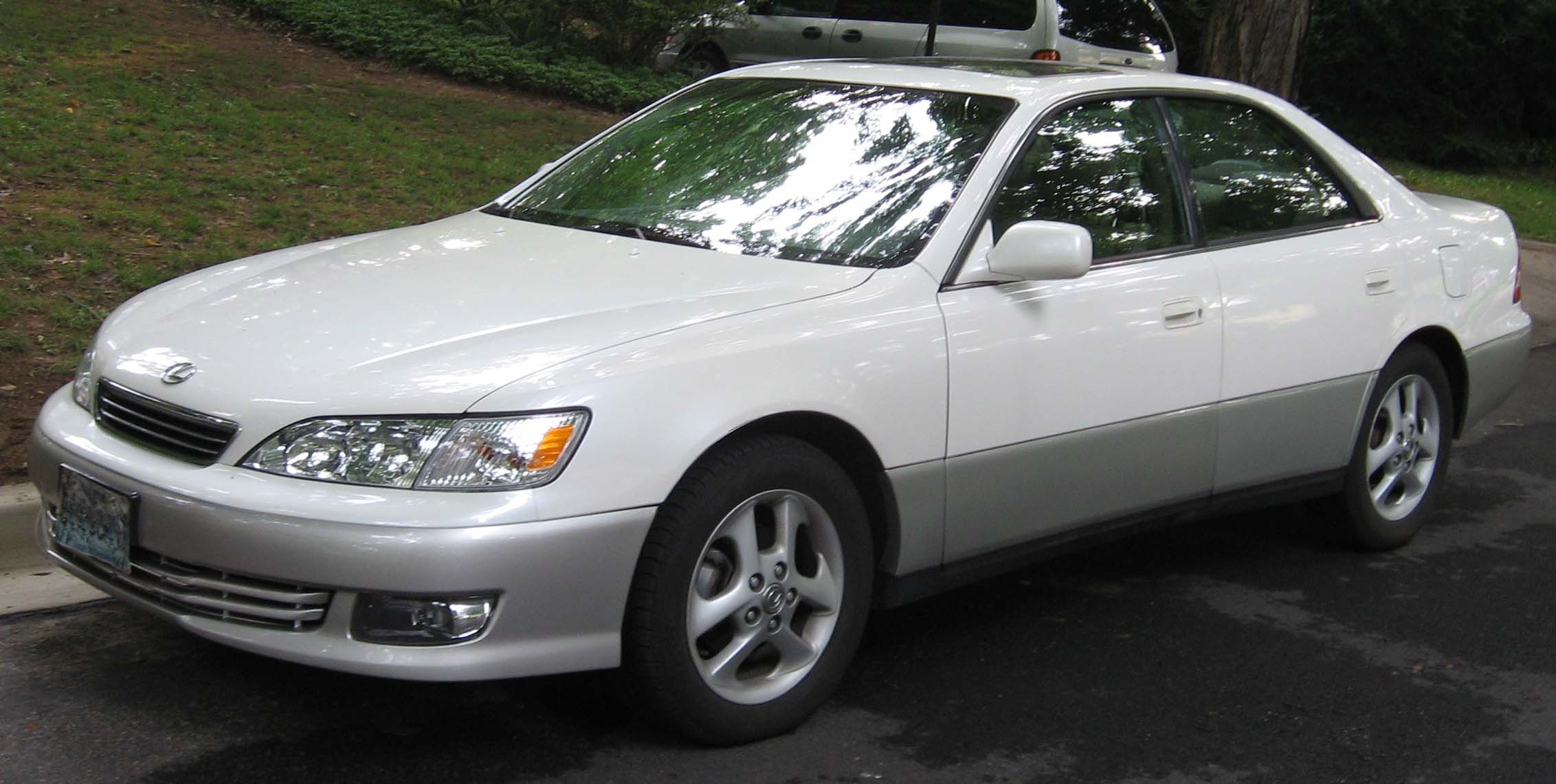 Шины и диски для Lexus ES 2001 300, размер колёс на Лексус ЕС 300