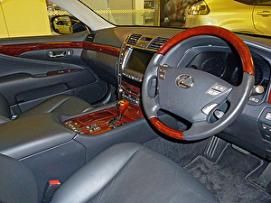 Подбор шин на Lexus LS 2007