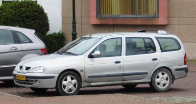 Размер колёс на Renault Megane 2000 Подбор шин на Renault Megane 2000
