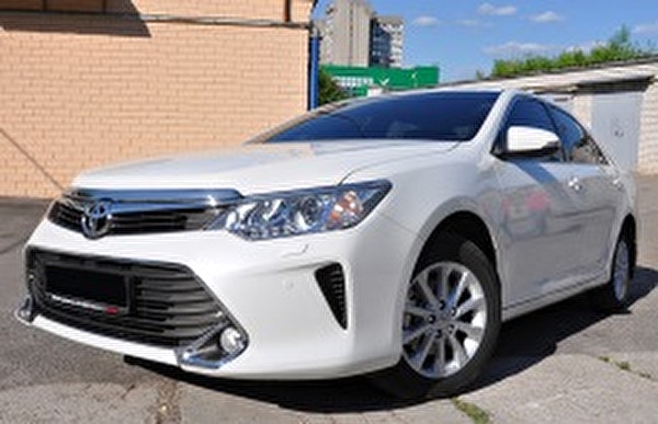 TOYOTA CAMRY LE 2.5 2016