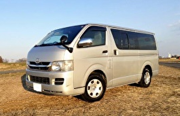 Toyota van hiace sales 2018