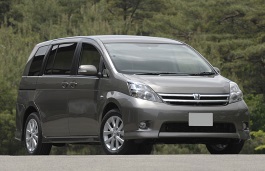 Размер колёс на Toyota Isis 2017 Подбор шин на Toyota Isis 2017