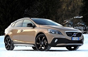 Подбор шин на Volvo V40 Cross Country 2012