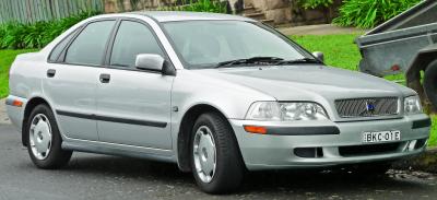 Размер колёс на Volvo V40 2003 Подбор шин на Volvo V40 2003