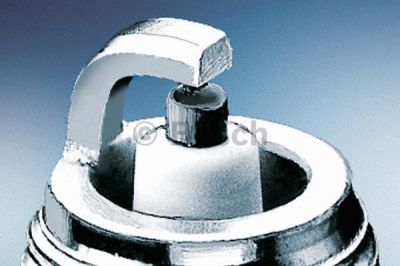 Bosch 0 242 229 528 Свеча зажигания HR 8 BC