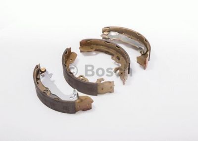 Bosch 0 986 BB3 512 комплект тормозных колодок на FORD FOCUS II седан (DA_)