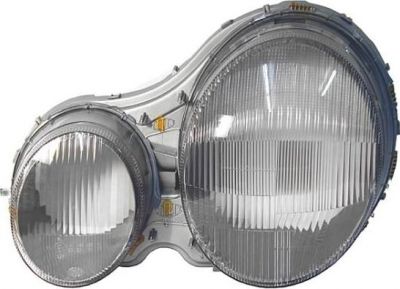 HELLA Стекло фары R MB W210 -99 (2108200466, 9AH144232-031)