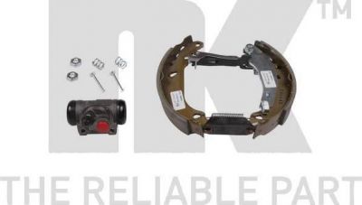 NK 449954501 комплект тормозных колодок на PEUGEOT 306 (7B, N3, N5)