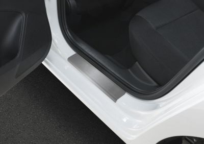 RIVAL RIVAL NP.5104.3 Накладки порогов RIVAL (4 шт.) Skoda Rapid 2014- (название модели) (NP.5104.3)