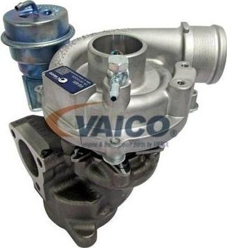 VAICO V10-8311 компрессор, наддув на AUDI A6 Avant (4B5, C5)