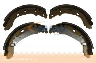 VAICO V42-4131 комплект тормозных колодок на PEUGEOT 406 (8B)