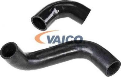 VAICO V95-0358 трубка нагнетаемого воздуха на VOLVO C30