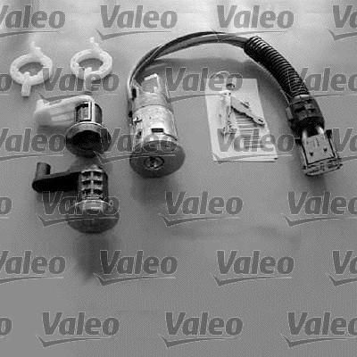 Valeo 256717 комплект цилиндра замка на RENAULT MEGANE I (BA0/1_)