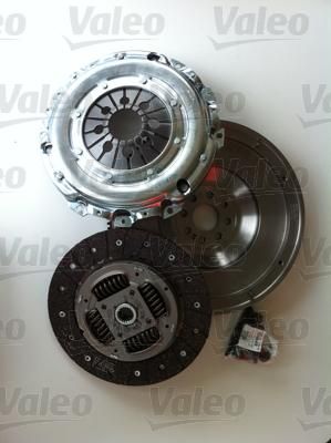 Valeo 835054 комплект сцепления на NISSAN X-TRAIL (T31)