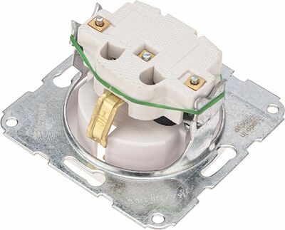 Kranz KR-78-0211 DEA Розетка 1-ая с/з с/у 16А мех. Бел KRANZ