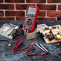 UNI-T 13-0092 Профессиональный мультиметр UNI-T UT61B+ UNI-T 13-0092 Профессиональный мультиметр UNI-T UT61B+