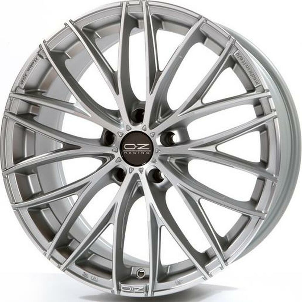 OZ Racing Italia 150 7x17 4x100 ET 37 Dia 68 